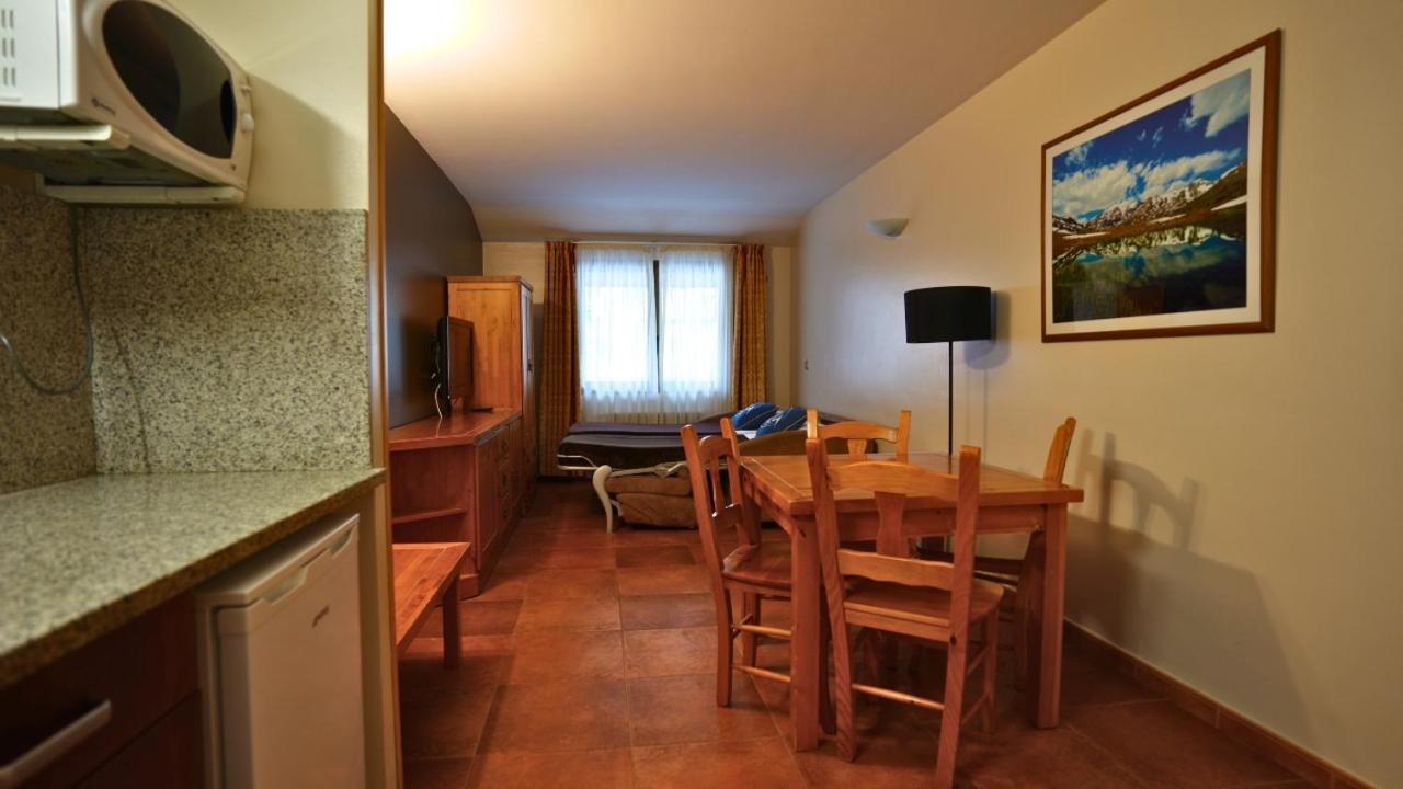 Apartaments Sant Moritz Арінсаль Екстер'єр фото
