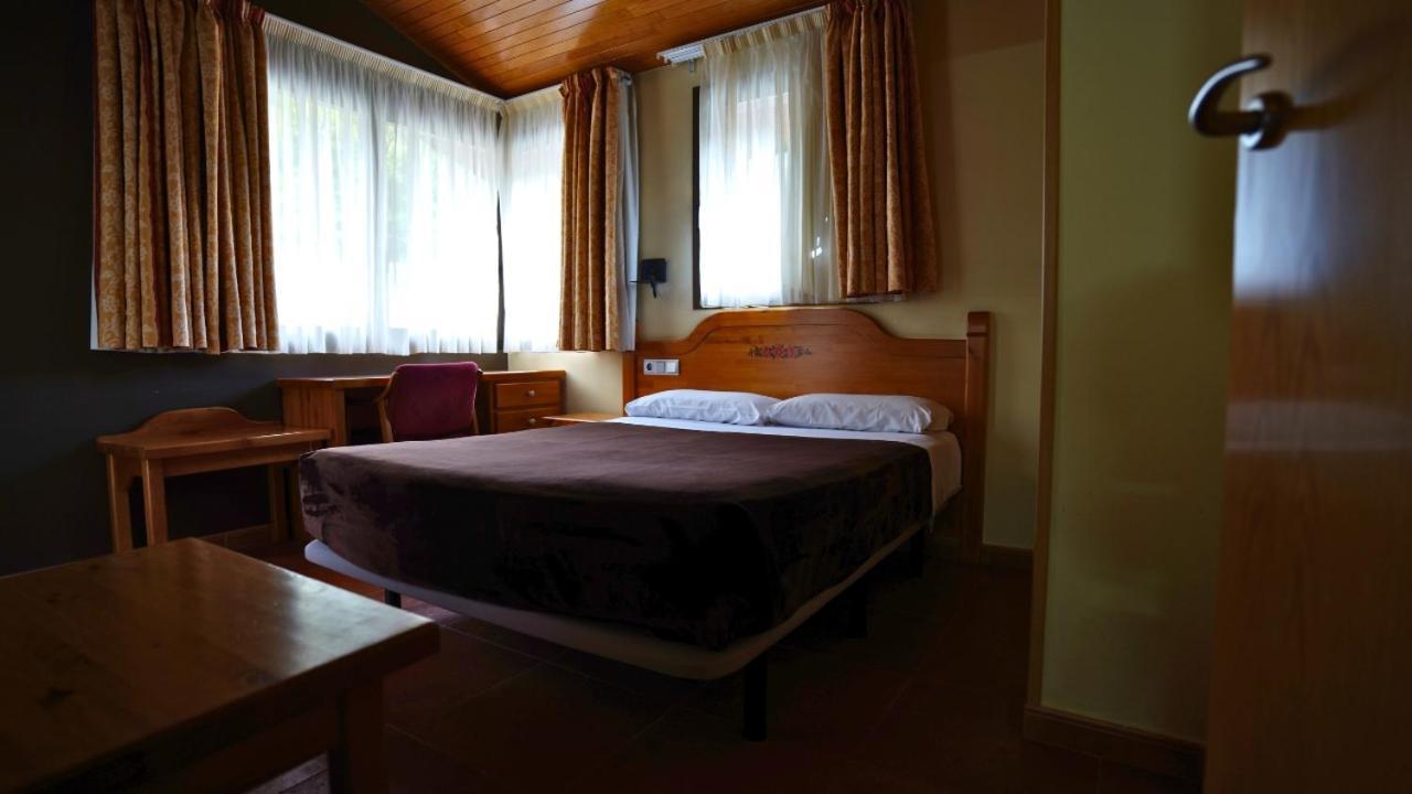 Apartaments Sant Moritz Арінсаль Екстер'єр фото