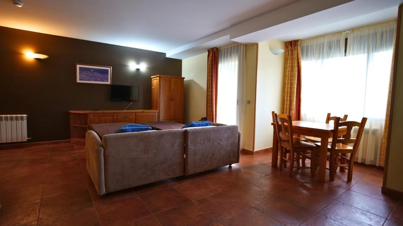 Apartaments Sant Moritz Арінсаль Екстер'єр фото