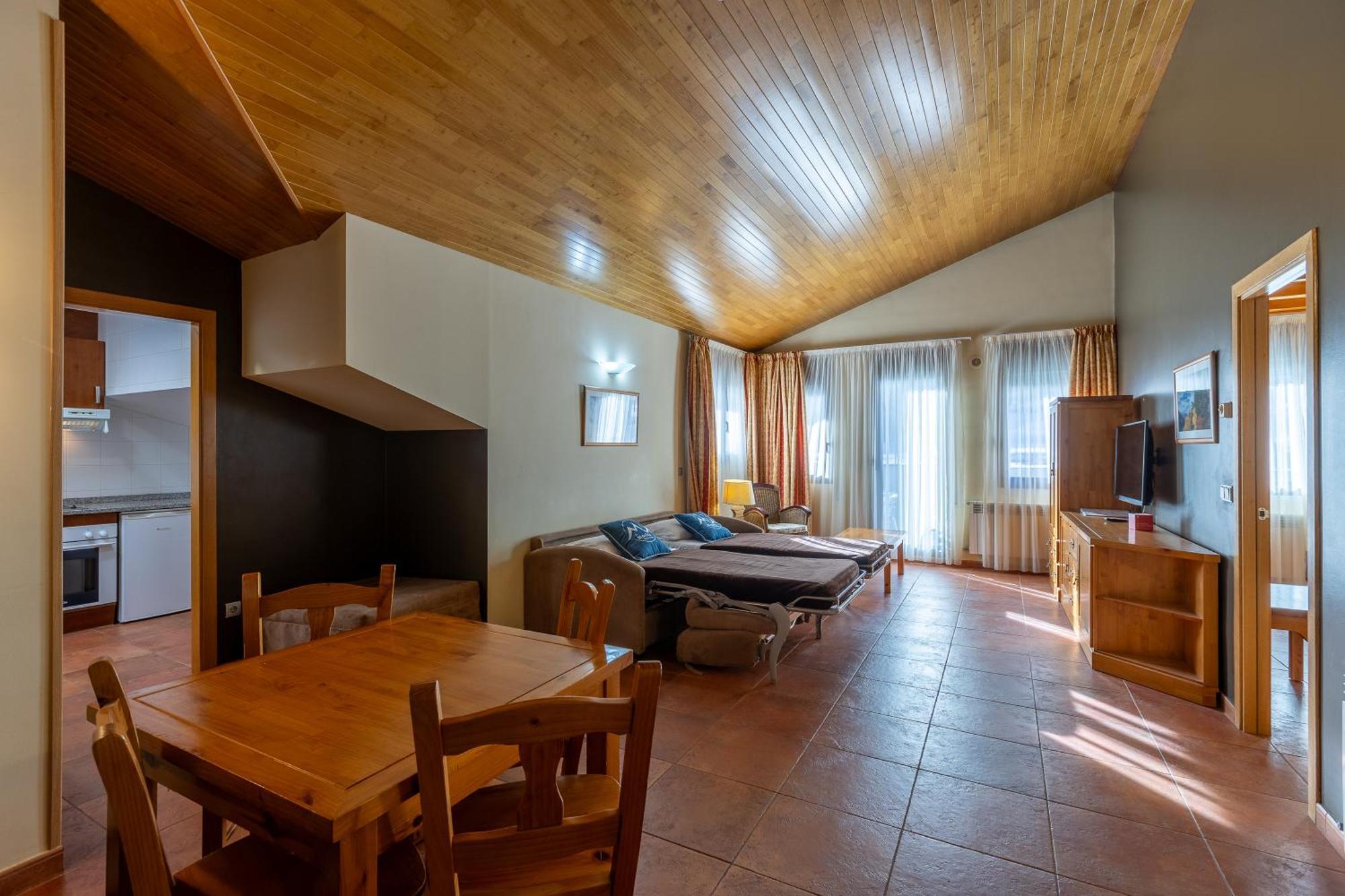 Apartaments Sant Moritz Арінсаль Екстер'єр фото